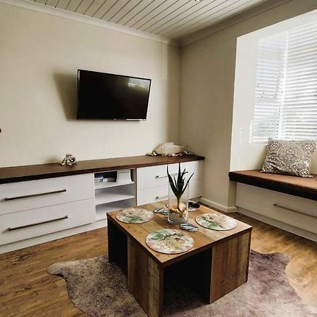 Nautilus 2 Bedroom Self-Catering Apartment Свакопмунд Екстер'єр фото